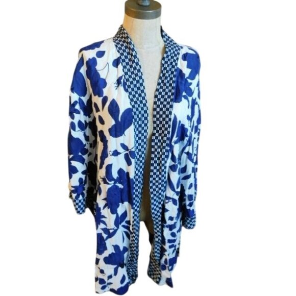 CAbi Tops - CAbi Size M/L Kimono Style Print Jacket/Top